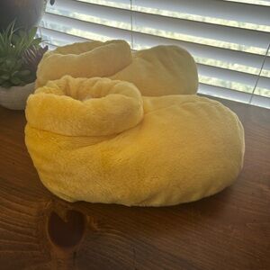 Authentic Disney Parks Mickey Mouse Shoe Plush Slippers.
Adult Small.